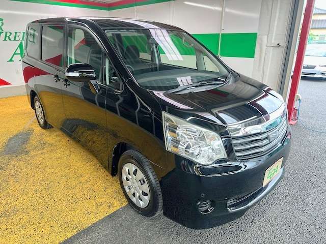 ご希望のお客様には、納車時までに細かなキズやヘコミなどを当社工場にて修復後お渡しする事も可能ですので、お気軽にスタッフまでご相談ください！（別途費用）