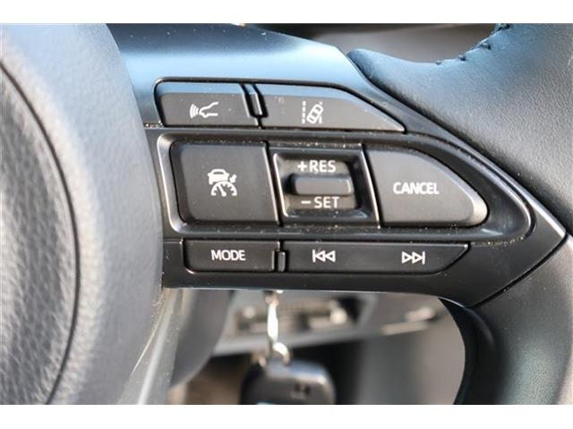 パーキングセンサー付で、車庫入れも駐車もラクラクです。