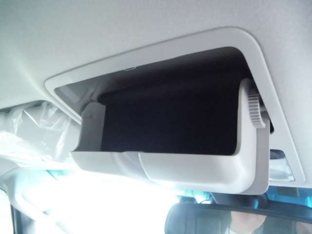 サングラス入れ