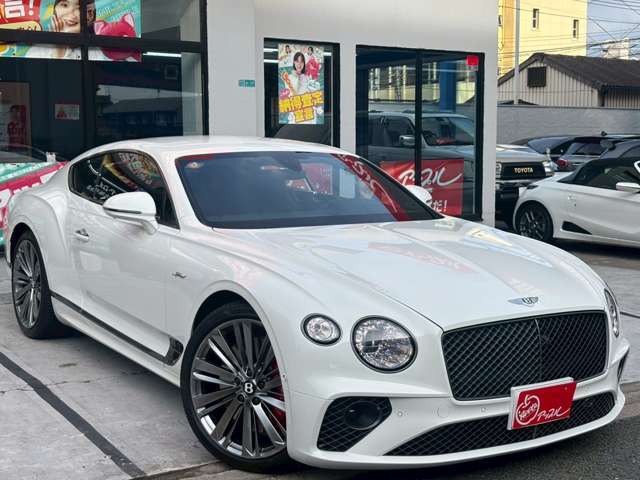 遠方販売実績多数ございます。遠方で実車がご覧になれない場合も、オンライン商談や追加のお写真をお送りさせて頂きます。内外装は勿論、機関系・下回り、室内の匂いなども詳しくご説明させて頂きます。