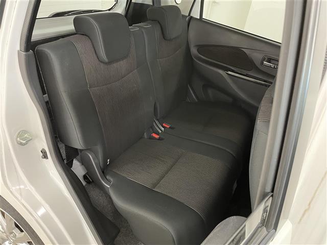 気になる車はすぐにお問い合わせください！画面右側の0066から始まる無料ダイヤルからお問い合わせ下さい！専門スタッフがお車のご質問にお答えいたします！
