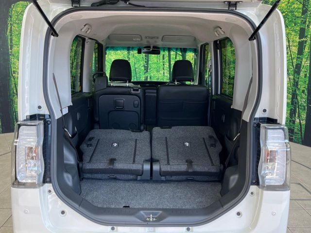 普段のお買い物や通勤、送迎等に十分な荷室スペースを確保しております。セカンドシートを倒すと、大きな荷物の積載も可能です♪