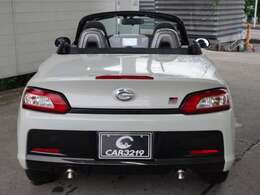 当店にて、任意保険の加入もお任せ下さい！お見積り作成もいたしますよ！初めてのお車には、しっかりとした保険加入をおすすめしております！乗換時の保険切り替えも当店にお任せ下さい！