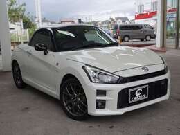 当店では、お客様のご来店に合わせて店頭に展示車を準備させていただいております。ご来店時に、店頭に現車がない場合もありますので、予めお電話にてご確認ください！フリーダイヤルまで