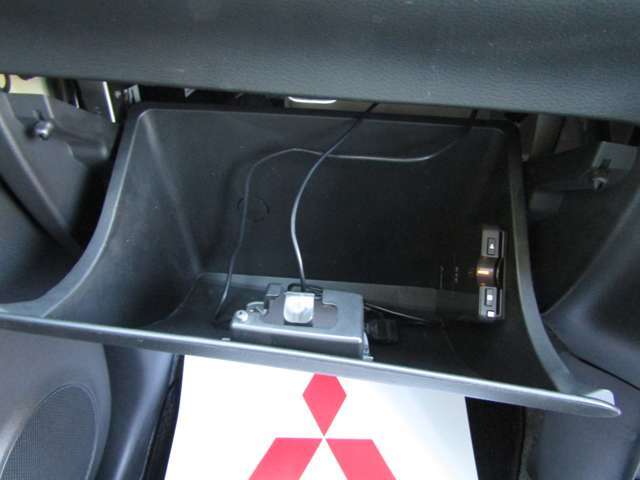 いまや必需品となったETCも付いてます。ETCなら高速道路をスイスイと通過！料金所をノンストップで通過することができます！ETC割引有りの有料道路もあり、経済的にもお得です♪