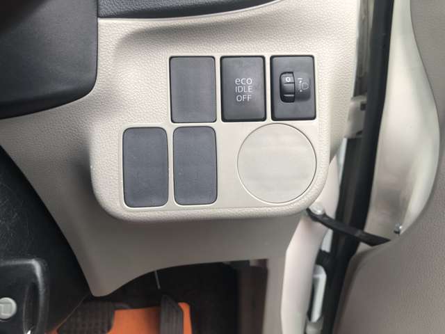 【鈑金塗装】自社で板金塗装ブースも完備しております。お車の万が一の修理の際にも、安心してお任せください。