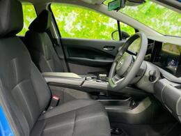 「この車の写真をもっと見たい」「状態が気になる」「この装備はついている？」どんな小さな疑問でもお気軽にお問い合わせください！