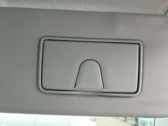 ☆車の保険は買ったところで加入するのがベストです。保険に関しても大手保険代理店をしておりますので安心してお任せください。不慮の事故の際も自社鈑金工場と連携して修理を進めてまいります☆