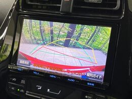 【バックカメラ】駐車時に後方がリアルタイム映像で確認できます。大型商業施設や立体駐車場での駐車時や、夜間のバック時に大活躍！運転スキルに関わらず、今や必須となった装備のひとつです！