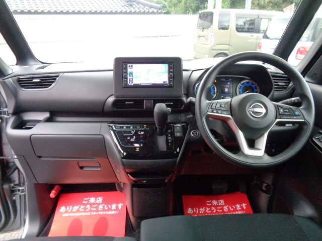 衝突軽減ブレーキ　プロパイロット　両側パワースライドドア　アラウンドビューモニター　ナビ　TV　ETC