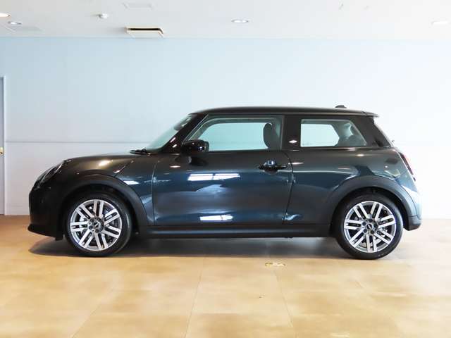 MINIオーナーのために設計されたオリジナルのMINI自動車保険がございます。車のことは全ておまかせください。