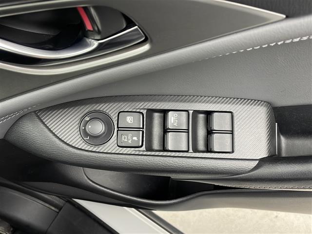気になる車はお電話やメールで当店にお問い合わせください！なお、お電話での在庫の取り置きはできません。ご来場の際は、商談が重なる事が増えていますので事前に在庫有無をご確認くださいませ！