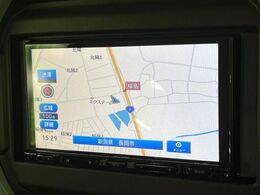 【ナビゲーション】目的地までしっかり案内してくれる使いやすいナビ。Bluetooth接続すればお持ちのスマホやMP3プレイヤーの音楽を再生可能！毎日の運転がさらに楽しくなります！！