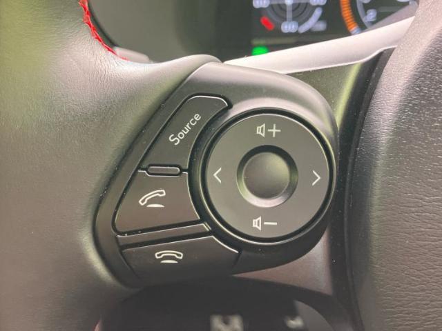 お車に合わせて無料保証以外にも、保証範囲、期間、距離を拡充させた有料保証もご用意しております！中古車の購入が初めてで不安・・・というお客様もご安心ください！