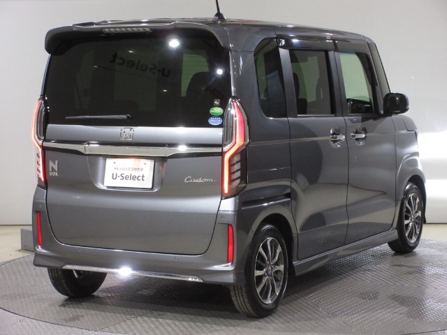 ボディクリーニング後、愛車をピカピカの状態へ保護するコーティング「ブライトパック」がおススメです！水垢がつきにくく、手入れがしやすくなりますよ！いつも愛車をきれいにしておきたい方におススメです。