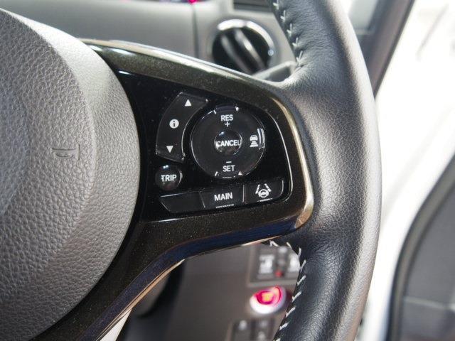 車間を感知するアダプティブクルーズコントロールでロングドライブでの疲労軽減に！