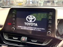 【ディスプレイオーディオ】お持ちのスマートフォンと連携して、ナビやbluetoothでの音楽再生が可能です♪デザインはもちろん操作性も良好！別途ナビ機能の取付けも可能です♪