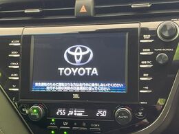 【メーカー純正ナビ】インテリアに溶け込むスタイリッシュな「専用設計」メーカーナビを装備♪視認性や操作性など基本性能にも優れ、より上質なカーライフをお楽しみいただけます。