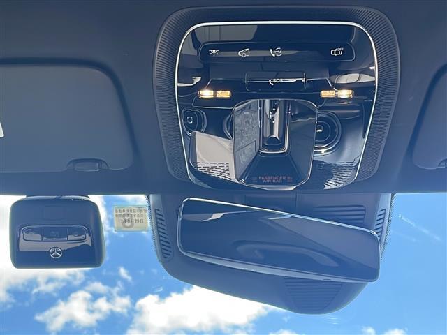 【ドライブレコーダー】映像・音声などの運転中の記録を残します。事故などを起こした起こされた時の証拠になりえますので、もしも時でも安心ですね。