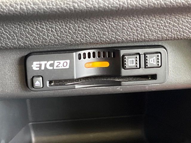 【ETC】高速道路の料金所をストレスなく通過！話題のスポットやサービスエリアに多い「スマートIC」利用時は必須のアイテムです。当店でセットアップを実施、ご納車当日からすぐにご利用いただけます！