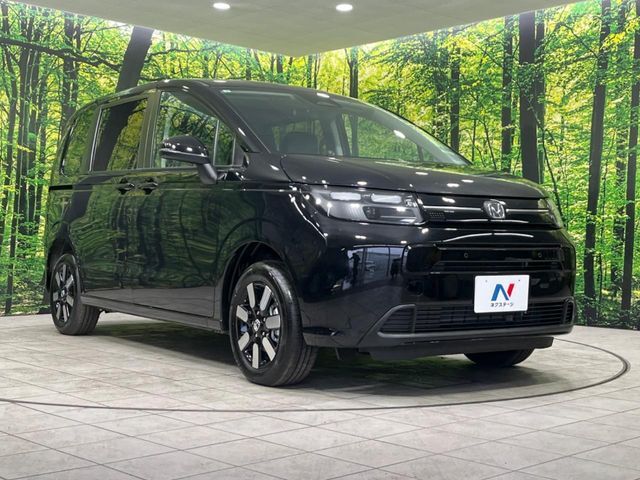 大好評のボディコーティング「弾スプラッシュコート」もご納車までに施工可能。通常のガラスコートと異なる、耐久年数6年の無機質ガラスコーティングが、ボディをキレイな状態に保ってくれます。