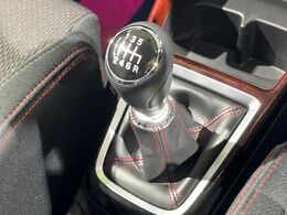 【フロア6速MT】走りの6速MT！！スポーティーな走行をお楽しみいただけます♪