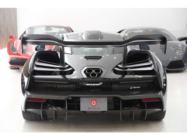 正規ディーラー車　世界限定500台　センターロックホイール　フロントリフト