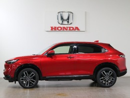 ボディカラーはプレミアムクリスタルレッドメタリックです。