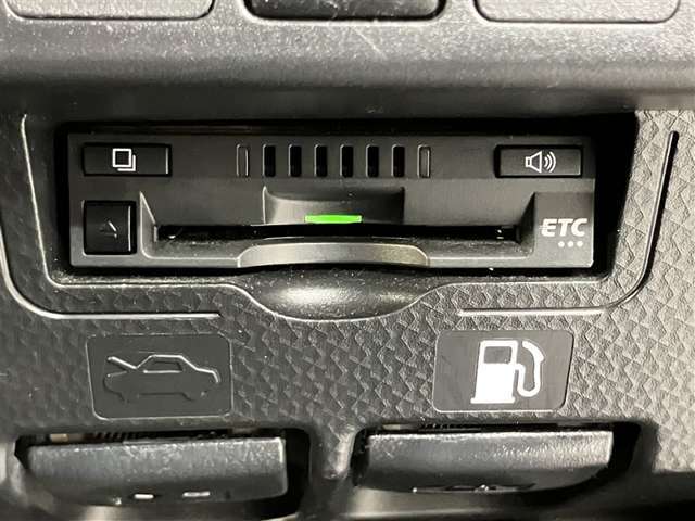 この度は数ある掲載車の中からご覧頂き誠にありがとうございます。掲載車以外のお問い合わせもお待ちしております。ウエインズトヨタ神奈川・ビークルステーション小田原0465-35-8011
