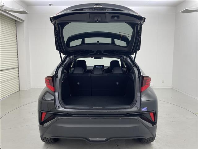 ◆【トランク】積み込みやすくて、たっぷり積める荷室です。シートアレンジできるものは、乗車人数と荷物の量や大きさによってシートを動かすことができるので、より快適なドライブが可能です！