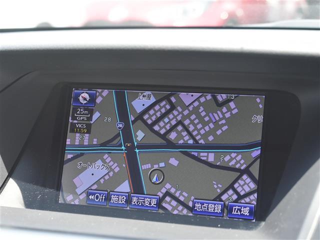 【メーカー純正ナビ】インテリアに溶け込むスタイリッシュな「専用設計」メーカーナビを装備♪視認性や操作性など基本性能にも優れ、より上質なカーライフをお楽しみいただけます。