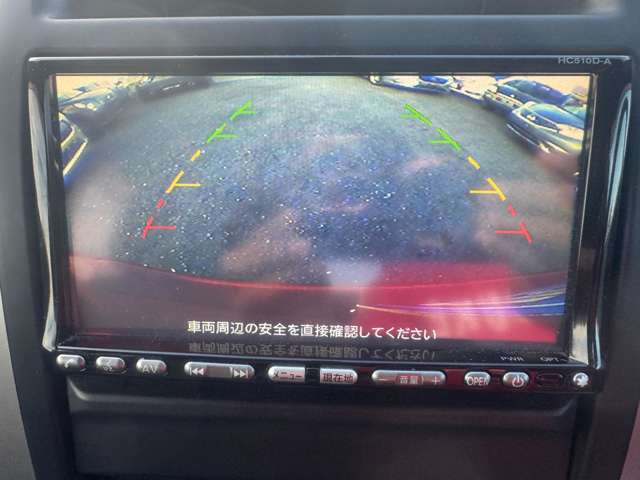 バックモニター付きです。