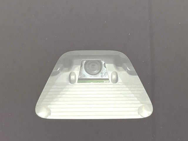 【スマートアシスト】走行中に前方の車両等を認識し、衝突しそうな時は警報とブレーキで衝突回避と被害軽減をアシスト。より安全にドライブをお楽しみいただけます。