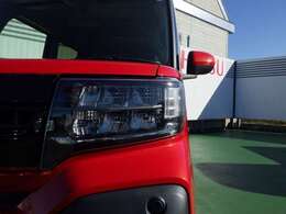 暗い道でも明るいライトでサクサク運転できますよ！