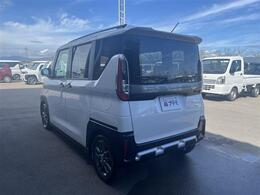 これからお車を購入し長くカーライフを楽しんで頂きたいと思い、当社スタッフは、そんな様々なお客様と安心して、楽しめるカーライフを一緒に考えてご提案させて頂いております。