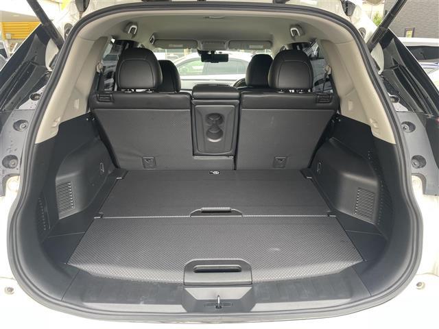 気になる車はすぐにお問い合わせください！画面右側の0066から始まる無料ダイヤルからお問い合わせ下さい！専門スタッフがお車のご質問にお答えいたします！