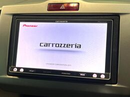 【フルセグTV付ナビゲーション】使いやすいナビで目的地までしっかり案内してくれます。各種オーディオ再生機能も充実しており、お車の運転がさらに楽しくなります！！