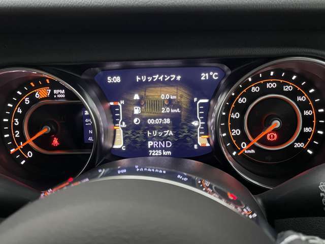 LIBERALAは、輸入車選びの新たなスタイルを提案するインポート・セレクト・ブランドです。オーナー様となる方がクルマから直接感じる感性を第一にした、最良の一台との出会いをコーディネートいたします。