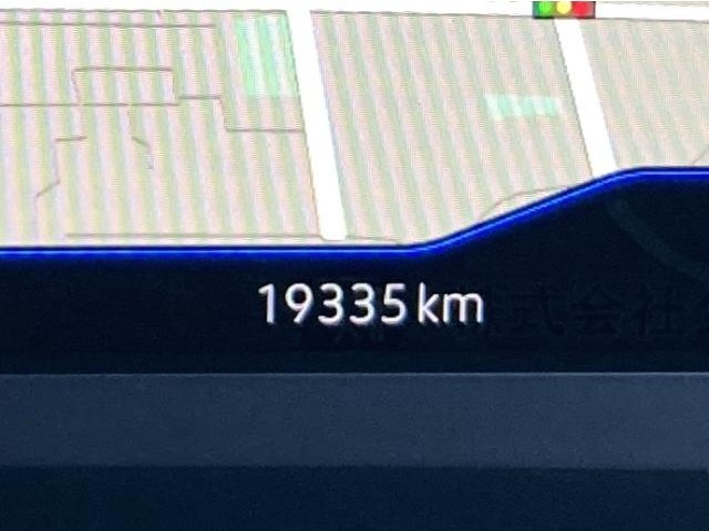 弊社新車拠点からの下取りワンオーナー車です。弊社整備工場にて車検整備を行ったうえで認定中古車保証を付帯しご納車いたしますのでご安心ください。