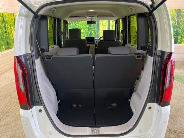 『車を購入した後の車検やメンテナンス、キズを直す板金、事故受付まで承ります。愛車についてのご相談はすべて当店にお任せください。』