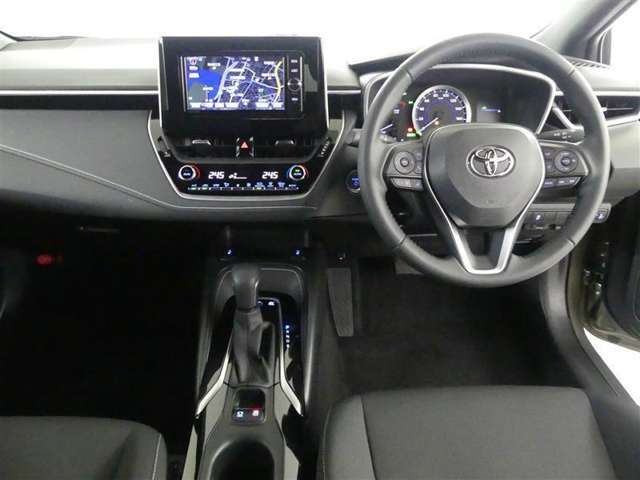 見通しのよいすっきりとした視界で、誰でも運転しやすいです。運転のしやすさは疲れにくさにも繋がりますよ♪