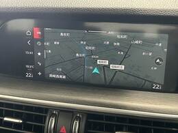 【メーカーナビ】フルセグテレビやブルートゥース接続、AppleCarPlay・アンドロイドオートなど多彩な機能を併せ持っており、インパネ周りがすっきりしてますね！