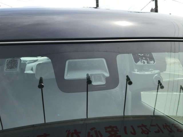 【衝突軽減ブレーキ】衝突回避支援システムで、前方の状況を監視し、車両や歩行者との衝突回避・衝突による被害軽減を支援してくれる装備です！