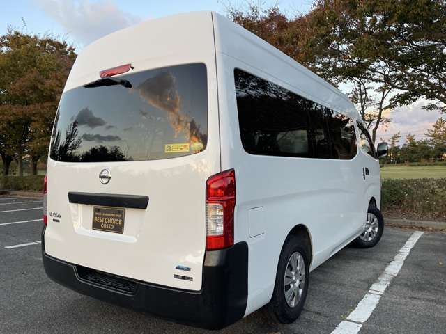 格安中古車専門店として15年営業しております。