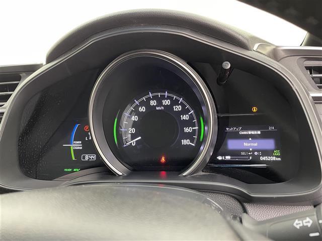 【スピードメーター】メーターがシンプルで見やすく運転しやすいですね！