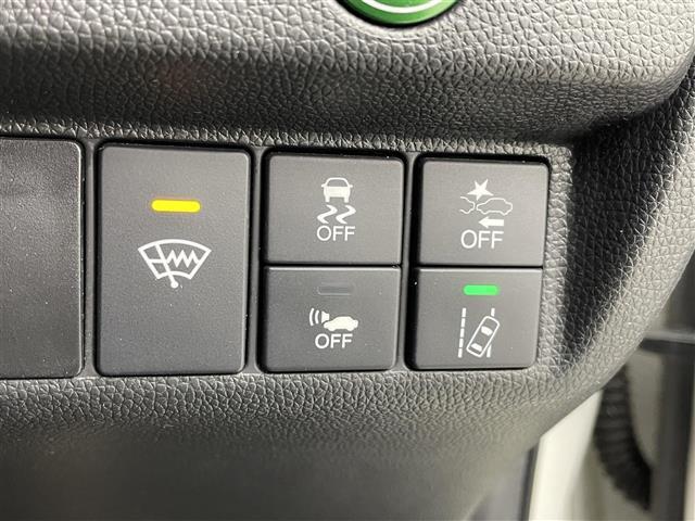 【運転席操作部】快適なドライブを楽しむための機能が装備されています！運転席から触れるので、使いやすいです！除菌プランいれていただくと、さらに清潔で安心していただけます！