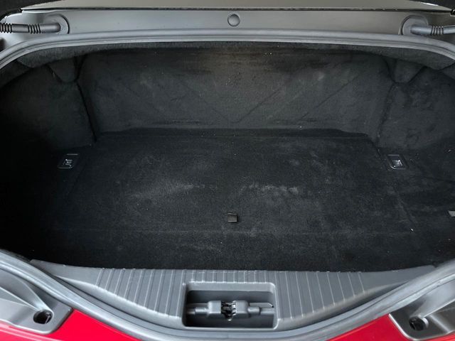 普段のお買い物や通勤、送迎等に十分な荷室スペースを確保しております。