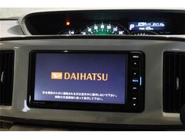 メモリーナビです！純正ナビは機能も見た目も良いですよ！