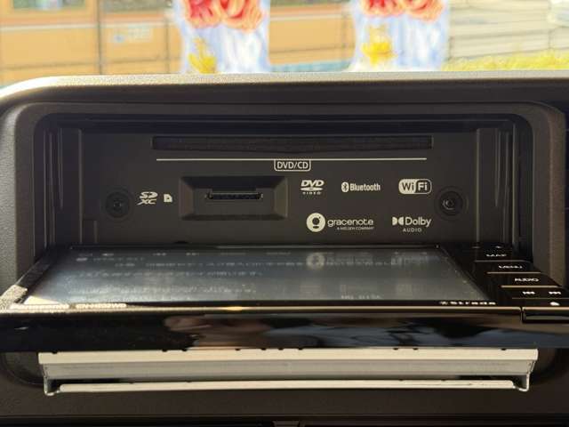 ディスクの挿入口です。