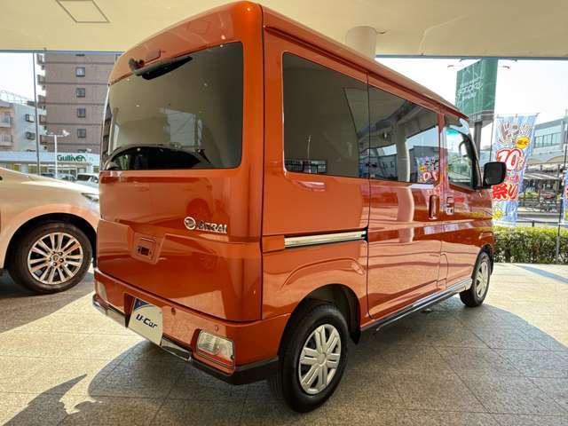 両側パワースライドドアで乗り降りも楽々♪